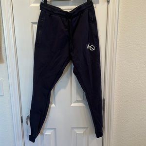 Men’s navy joggers